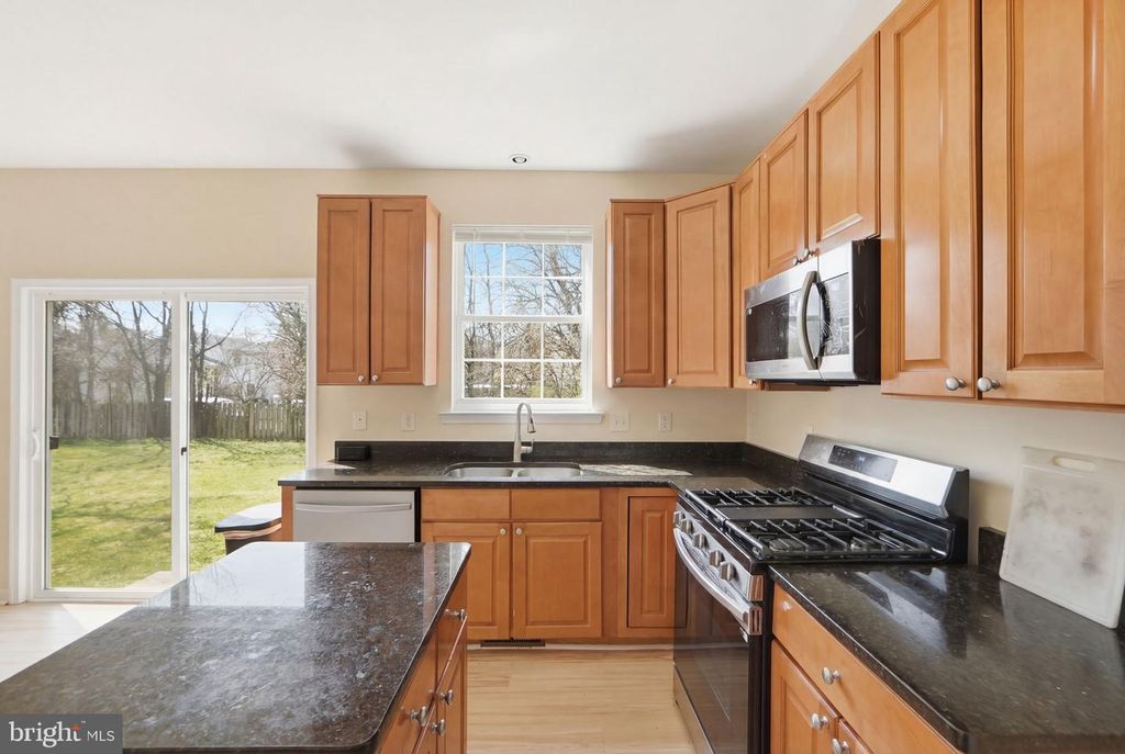 Image 11 of property listing at 8102 ASH AVE, College Park, MD 20740