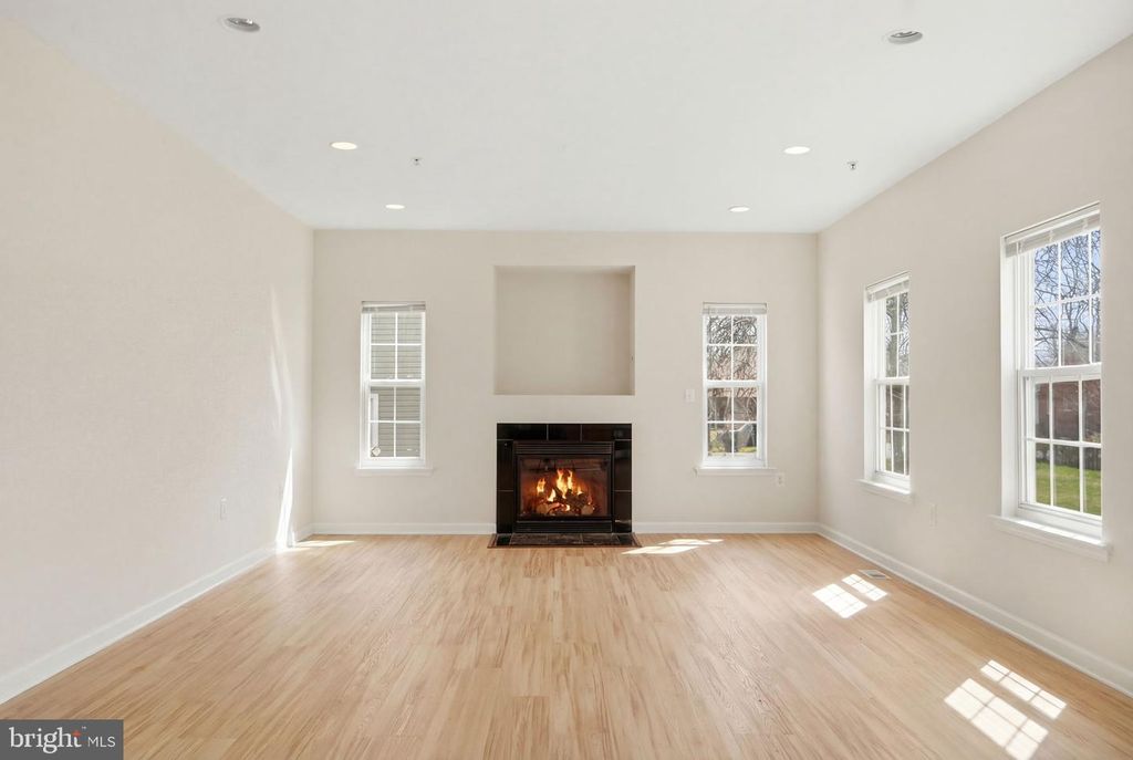 Image 15 of property listing at 8102 ASH AVE, College Park, MD 20740