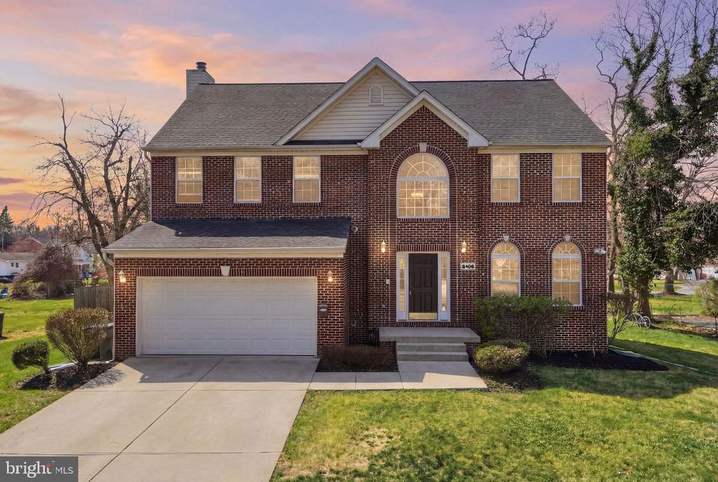 Image 2 of property listing at 8102 ASH AVE, College Park, MD 20740