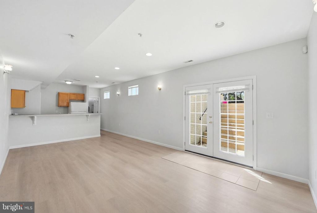 Image 32 of property listing at 8102 ASH AVE, College Park, MD 20740