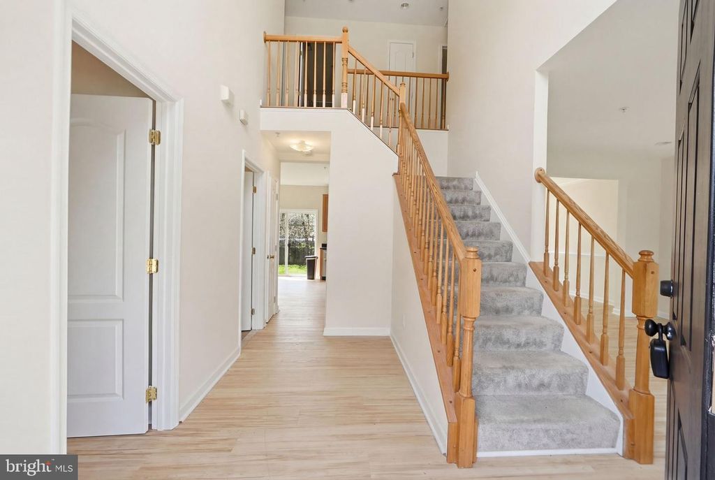 Image 4 of property listing at 8102 ASH AVE, College Park, MD 20740