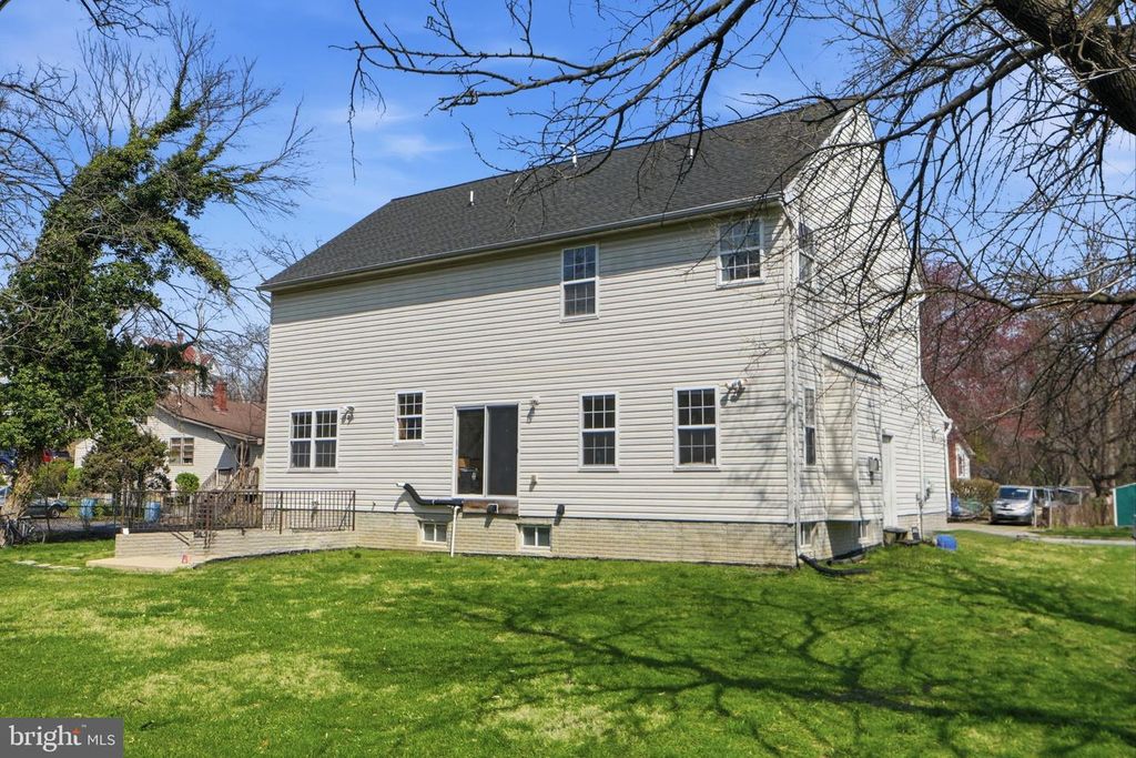 Image 44 of property listing at 8102 ASH AVE, College Park, MD 20740