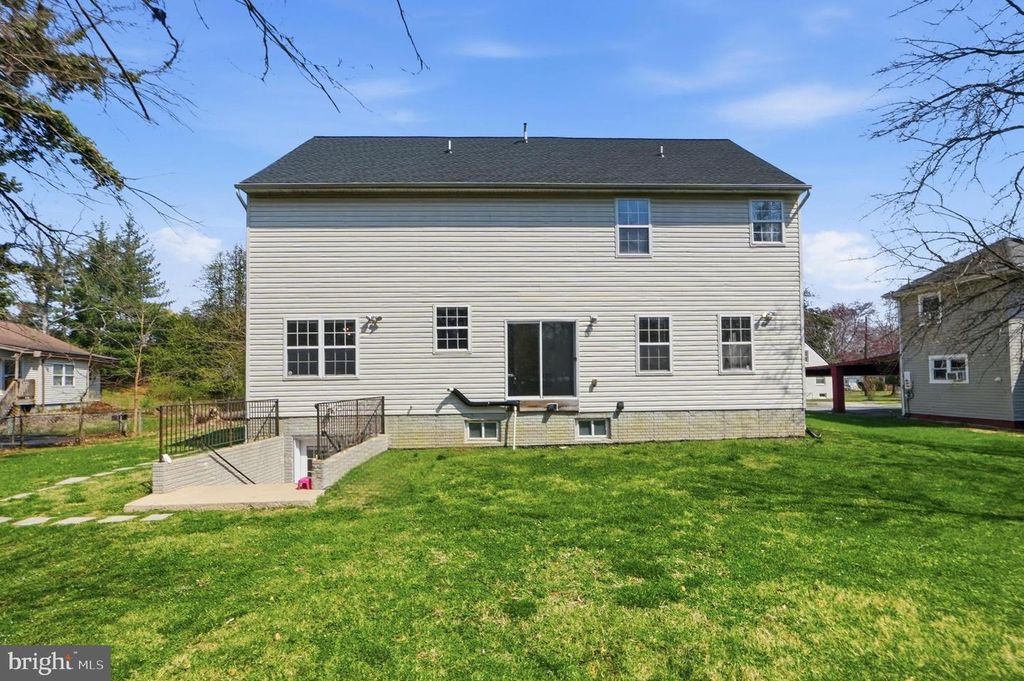 Image 45 of property listing at 8102 ASH AVE, College Park, MD 20740