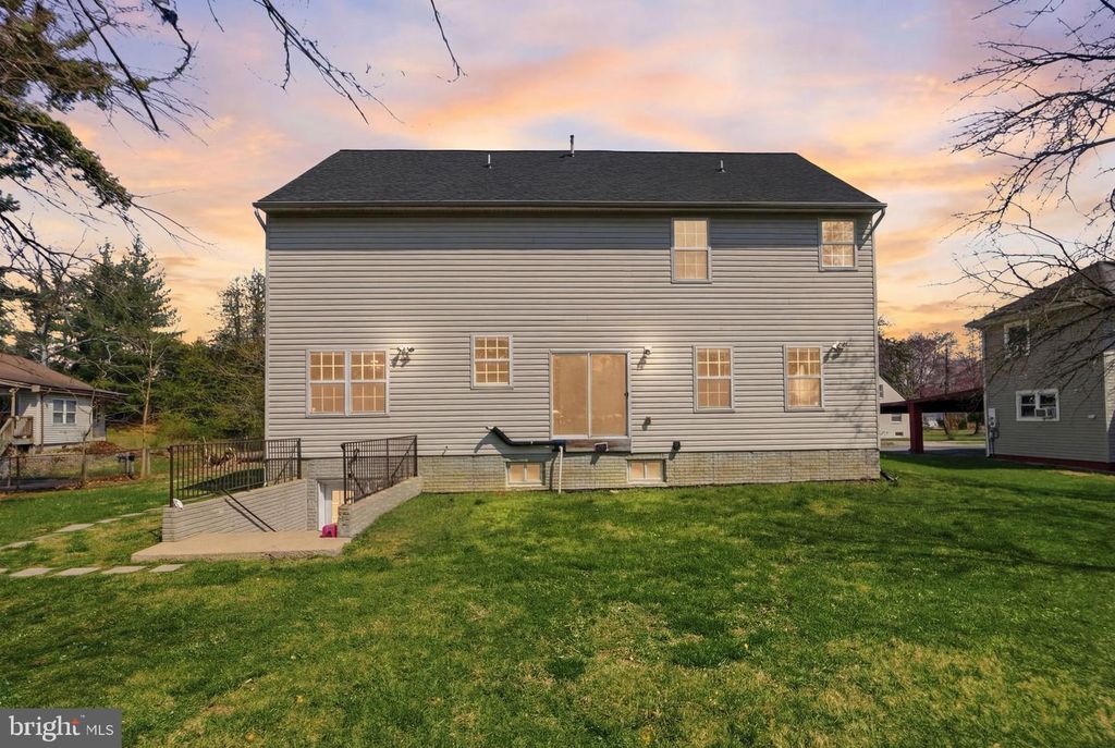 Image 46 of property listing at 8102 ASH AVE, College Park, MD 20740