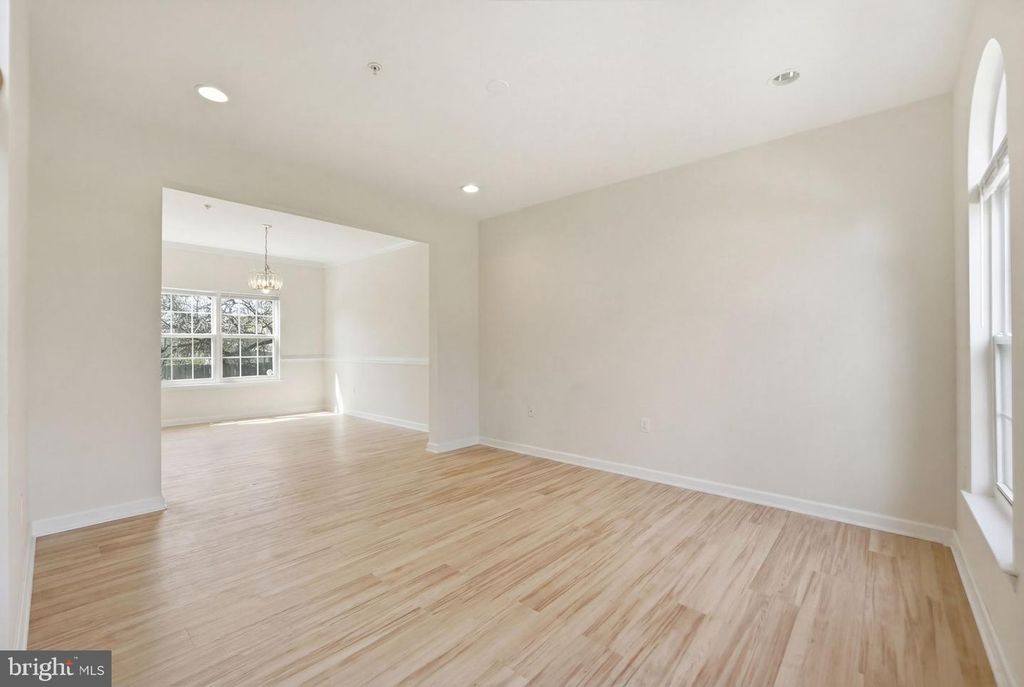 Image 5 of property listing at 8102 ASH AVE, College Park, MD 20740