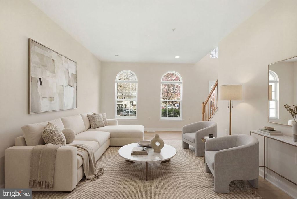 Image 7 of property listing at 8102 ASH AVE, College Park, MD 20740