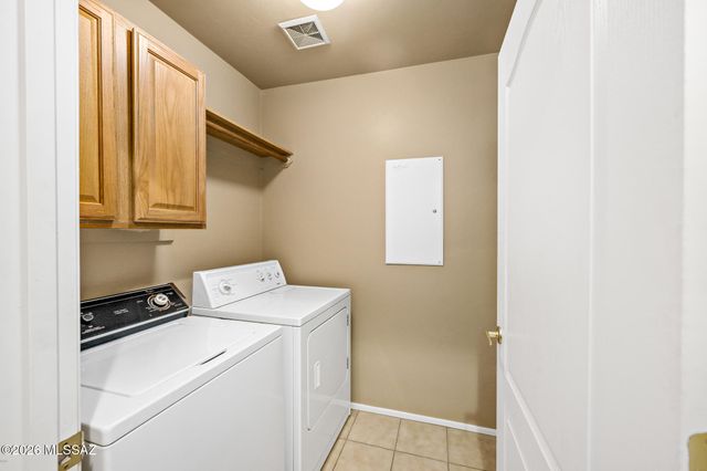 953 W Calle Carasol, Tucson, AZ 85713