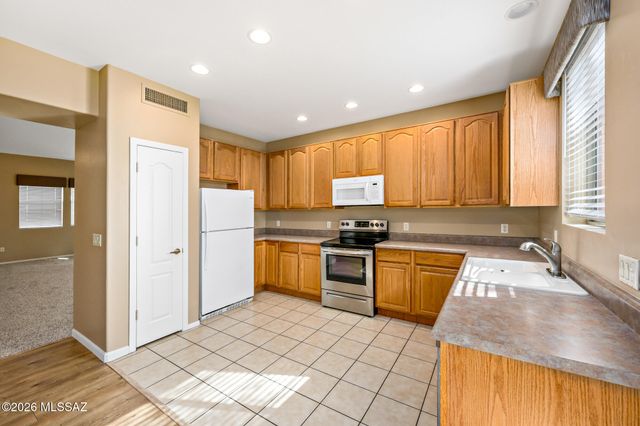 953 W Calle Carasol, Tucson, AZ 85713