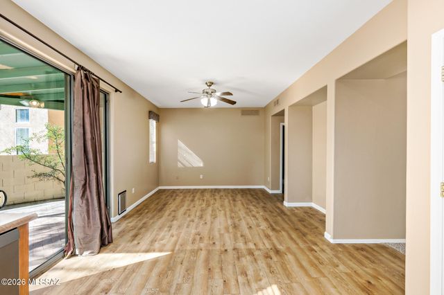 953 W Calle Carasol, Tucson, AZ 85713