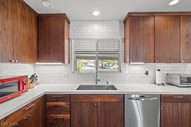 1815 8th Place, Las Vegas, NV 89104