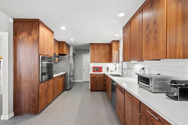 1815 8th Place, Las Vegas, NV 89104