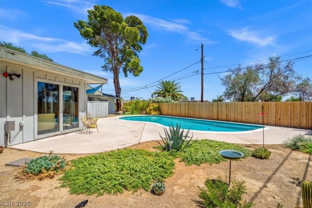 1815 8th Place, Las Vegas, NV 89104