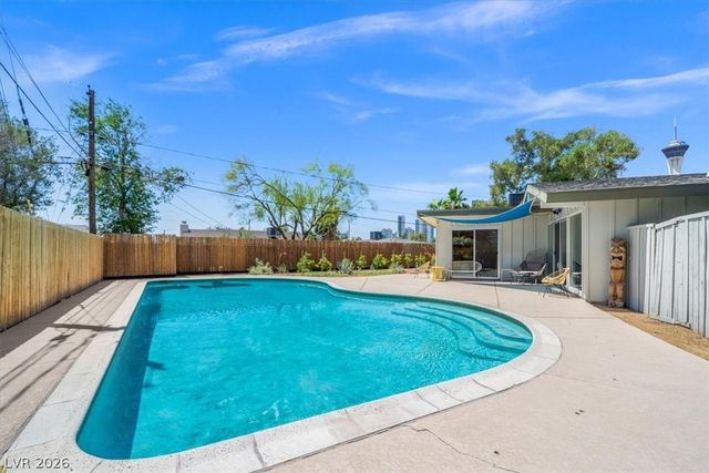 1815 8th Place, Las Vegas, NV 89104