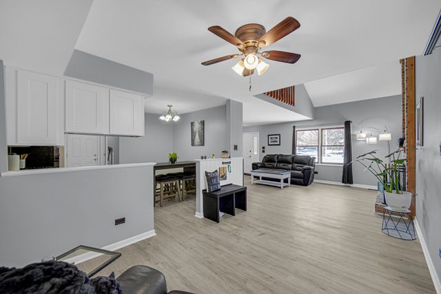 15521 Whitehall Lane 68A, Orland Park, IL 60462