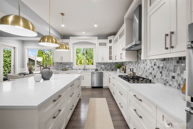 3919 Meadow Avenue N, Renton, WA 98056