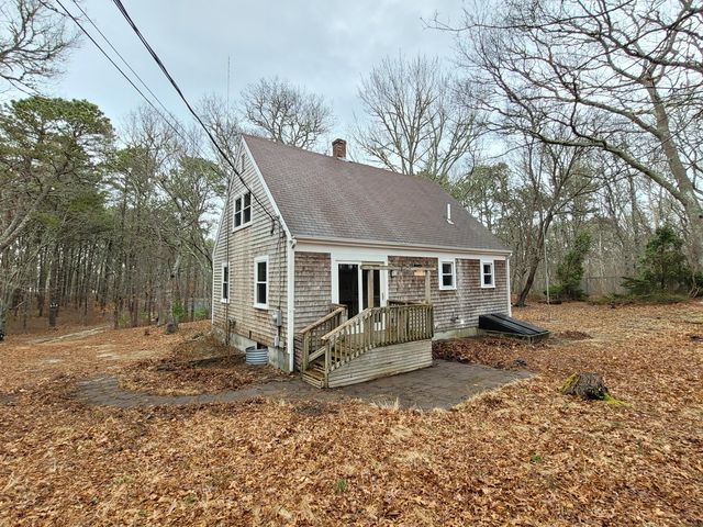 14 S Yarmouth Road, Dennis, MA 02638