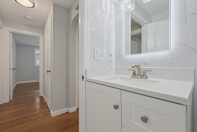 29 Sunnyside Rd, Lynn, MA 01905