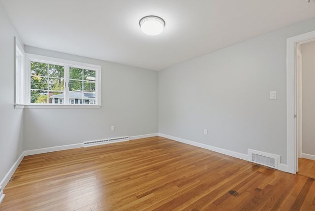29 Sunnyside Rd, Lynn, MA 01905