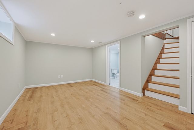 29 Sunnyside Rd, Lynn, MA 01905