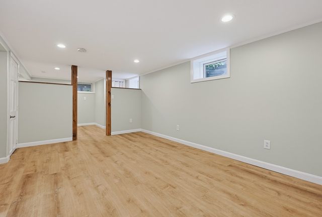 29 Sunnyside Rd, Lynn, MA 01905