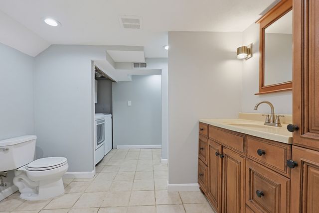 29 Sunnyside Rd, Lynn, MA 01905