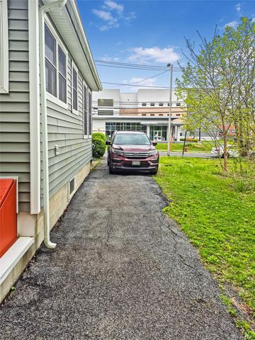 163 N Hamilton Street, Poughkeepsie, NY 12601