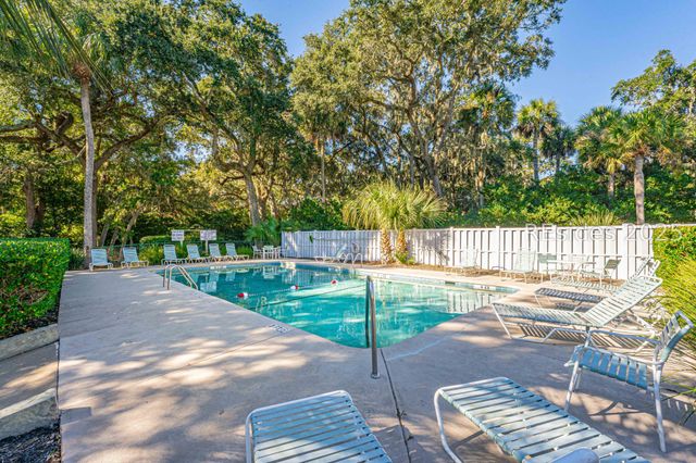 45 Queens Folly Rd Apt 529, Hilton Head Island, SC 29928