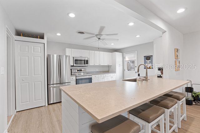 45 Queens Folly Rd Apt 529, Hilton Head Island, SC 29928