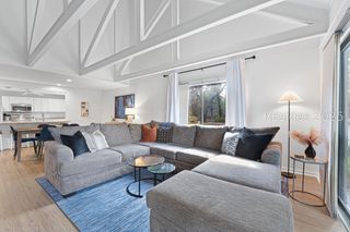 45 Queens Folly Rd Apt 529, Hilton Head Island, SC 29928