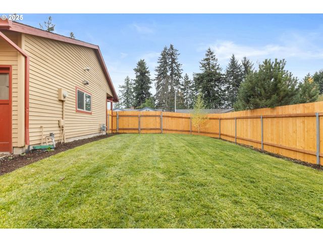 4241 Se NORTHRIDGE Dr, Milwaukie, OR 97222