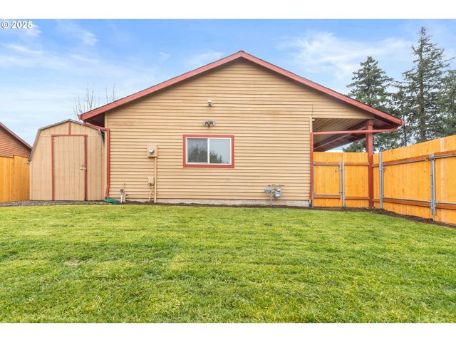 4241 Se NORTHRIDGE Dr, Milwaukie, OR 97222