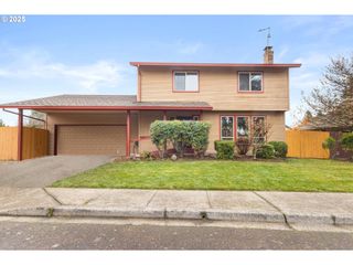 4241 Se NORTHRIDGE Dr, Milwaukie, OR 97222