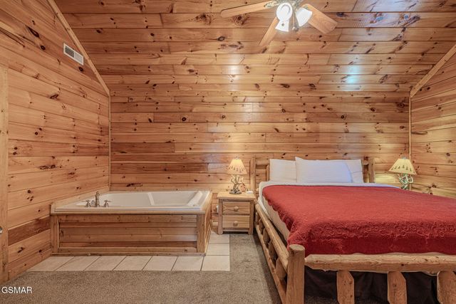 1625 Little Cabin Loop, Sevierville, TN 37862