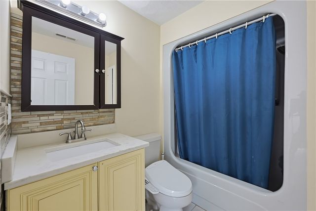 10 Di Fazio Drive, Johnston, RI 02919