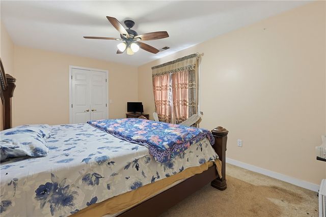 10 Di Fazio Drive, Johnston, RI 02919