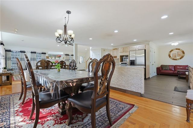 10 Di Fazio Drive, Johnston, RI 02919