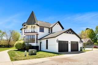 318 Rachaels Way, Spring Lake Vllg, MI 49456