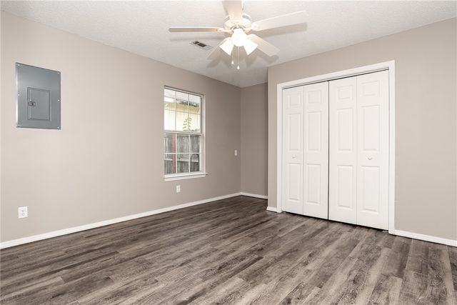 2011 Chestnut Avenue, Fayetteville, AR 72703