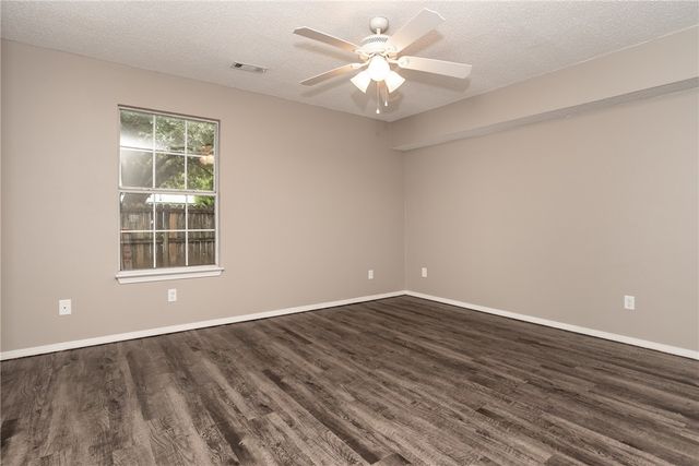 2011 Chestnut Avenue, Fayetteville, AR 72703