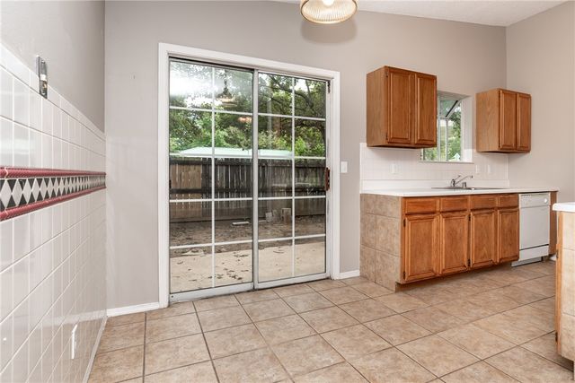 2011 Chestnut Avenue, Fayetteville, AR 72703