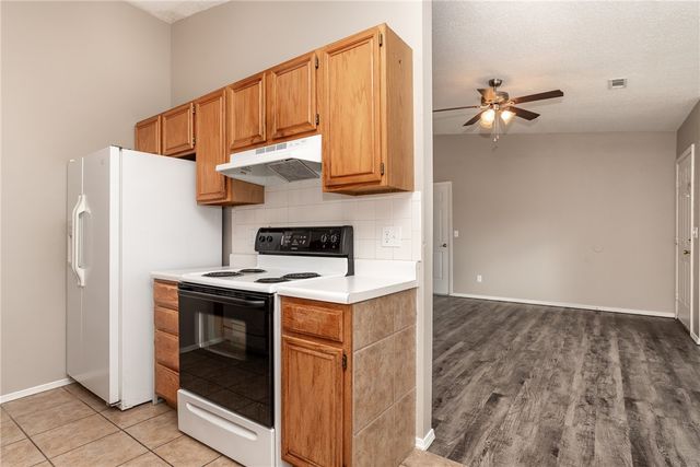 2011 Chestnut Avenue, Fayetteville, AR 72703