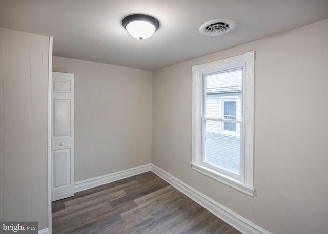 604 W MAIN ST, Waynesboro, PA 17268