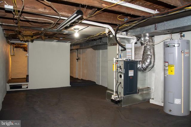 604 W MAIN ST, Waynesboro, PA 17268