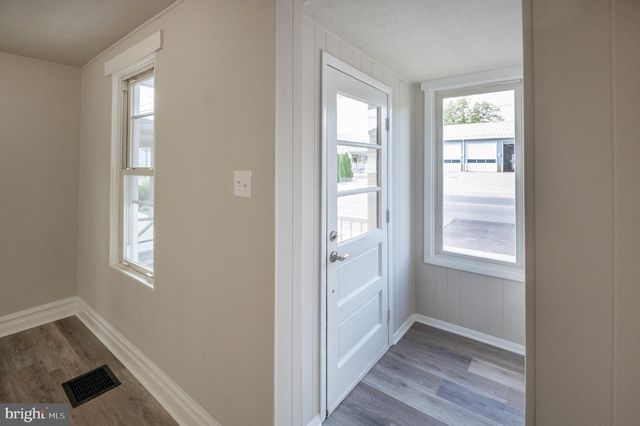 604 W MAIN ST, Waynesboro, PA 17268