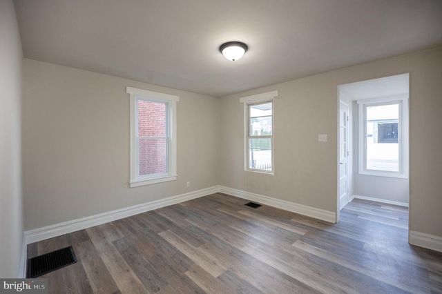 604 W MAIN ST, Waynesboro, PA 17268