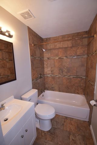 1421 Richmond Pl, Clarksville, TN 37040