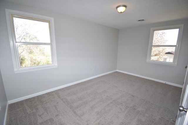 1421 Richmond Pl, Clarksville, TN 37040