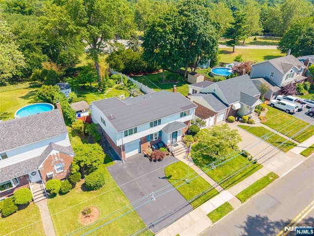 804 Saddle River Road, Saddle Brook, NJ 07663