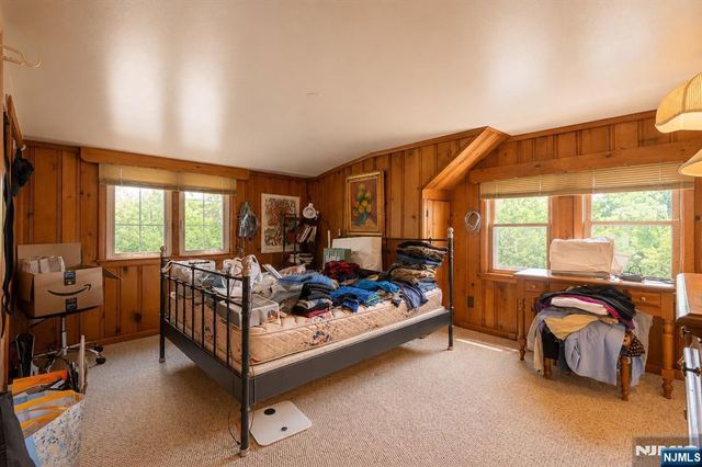 804 Saddle River Road, Saddle Brook, NJ 07663