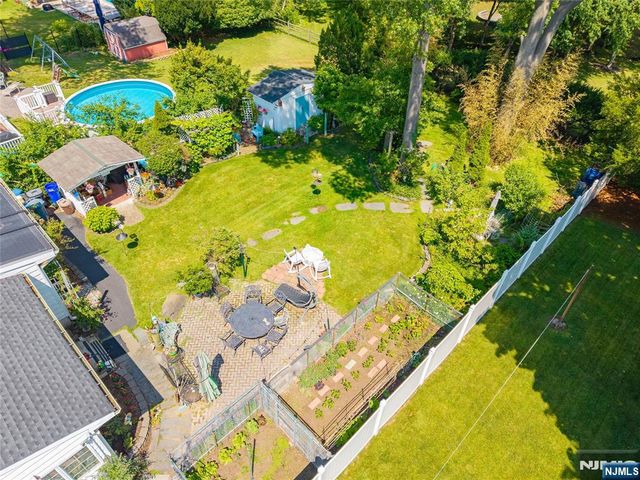 804 Saddle River Road, Saddle Brook, NJ 07663